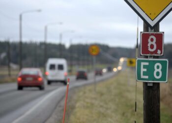 Kuka tiet rakentaa, jos ne eivät tuota voittoa?