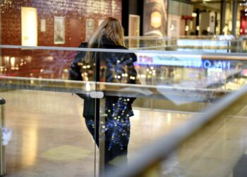 Naisten työttömyysaste oli yli 10 prosenttia, kun miehillä se jäi 8,5 prosenttiin.