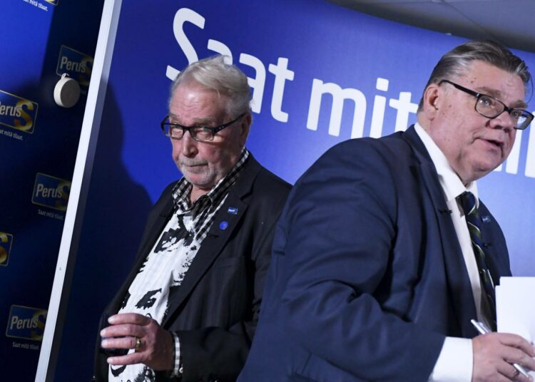 Perussuomalaisten Matti Putkonen ohjailee mediaa, Timo Soini hoitaa politiikan.