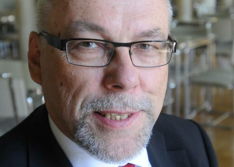 Kansanedustaja Erkki Virtanen.