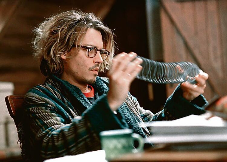 Stephen Kingin romaaniin perustuvan psykologisen trillerin pääosassa loistaa Johnny Depp.