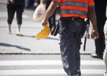 Rakennusliiton omassa tarkastuksessa tuhannesta työntekijästä vain alle prosentilta puuttui verotunniste.