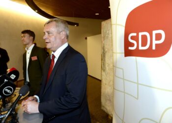 Perjantaina valtiovarainministerinä aloittava Antti Rinne saa sulan hattuunsa, kun kasvupakettia kasvatetaan hieman, ennakoi STTK:n Ralf Sund.