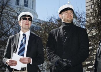 Jussi Halla-Aho ja Sampo Terho perussuomalaisten vapputapahtumassa Helsingissä.