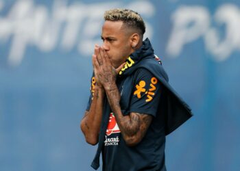Neymarin tähdittämä Brasilia on yhä niukasti vedonlyöntitilastojen kärjessä avausottelunsa tasapelistä huolimatta.