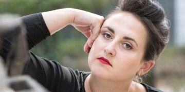 Nino Haratishvili osoittaa, että Neuvostoliitosta voi kirjoittaa myös melodraaman keinoin.