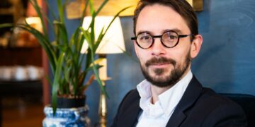 – Euroopassa ja Suomessakin paha ongelma oli se, että sääntelyn purkaminen tehtiin hyvin nopeasti ja harkitsemattomasti, Johan Ekman sanoo.