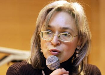 Toimittaja Anna Politkovskaja Helsingissä tammikuussa 2005.