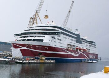 Viking Grace on  maakaasun ”koekappale”, jonka liikennöinnin onnistumista muut varustamot seuraavat tarkkaan.