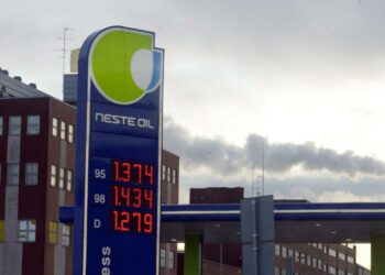 Neste Oilin (kuvassa) ja Fortumin hallitusten jäsenet jäävät ilman ”kuoppakorotuksia” palkkioihinsa.
