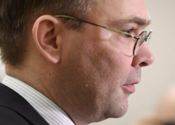 Puolustusministeri Jussi Niinistö.