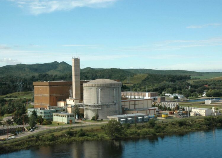 Yksi Argentiinan kolmesta toimivasta ydinvoimalasta on Embalse Córdoban maakunnassa.