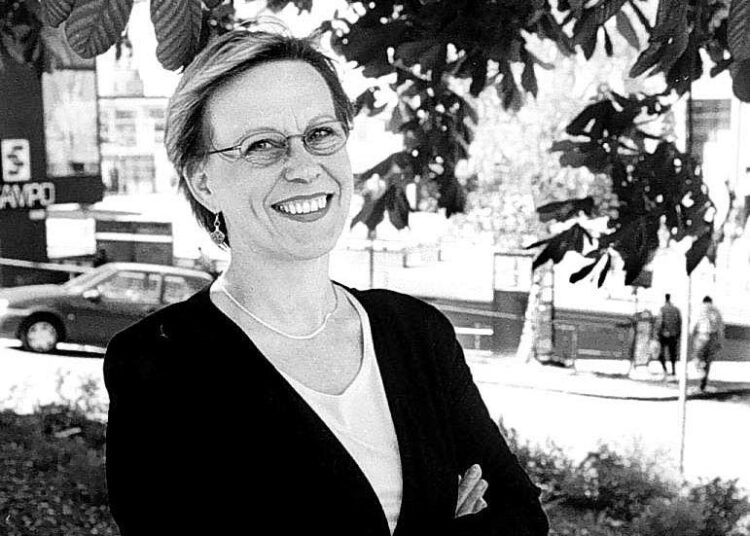 Tehyn hallituksen jäsen, erikoissairaanhoitaja Liisa Kivekäs oli huolissaan alansa tulevaisuudesta.