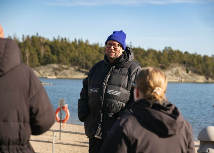 Paavo Arhinmäki on ollut vuodesta 2021 Helsingin kaupungin kulttuurista ja vapaa-ajasta vastaava apulaispormestari.