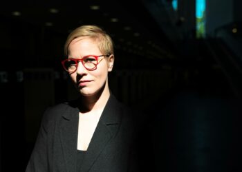 Hanna Sarkkinen.