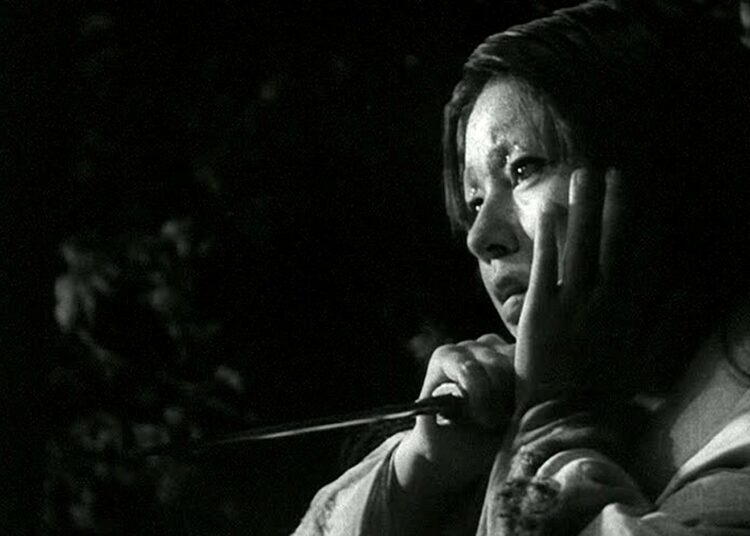 Akira Kurosawan samuraielokuvien sarjan käynnistää hänen kansainvälinen läpimurtoteoksensa, joka kertoo metsässä tapahtuneesta murhasta.