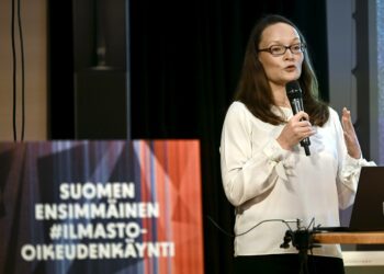 Greenpeacen ilmasto- ja energia-asiantuntija Kaisa Kosonen kertoi Greenpeacen ja Suomen luonnonsuojeluliiton hallintovalituksesta.