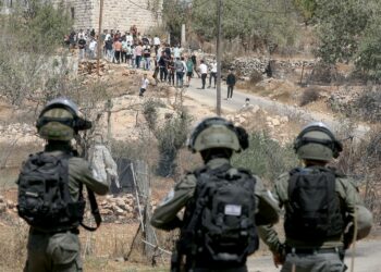 Israelin sotilaat tukahduttivat palestiinalaisten mielenosoitusta Qaryutin kylässä miehitetyllä Länsirannalla syyskuussa.