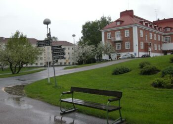 SuPerin Koukkuniemeen kohdistunut jsenkysely paljastaa monia hoitajien tyhn liittyvi puutteita muun muassa johtamisessa.