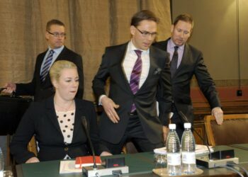 Hallitus päätti torstaina isoista sopeutustoimista, jotka lisäävät verotukset progressiivisuutta ja kaventavat tuloeroja.