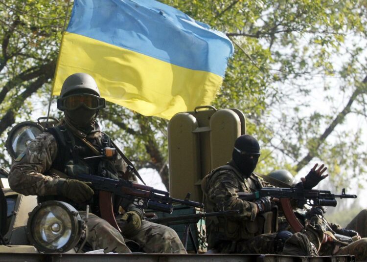 Ukrainan hallituksen joukkoja Donetskin lähistöllä.