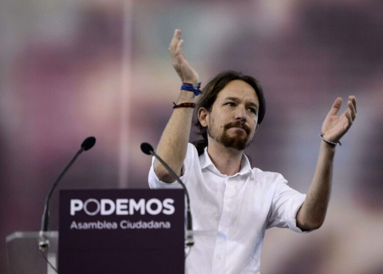 Podemosin kärkihahmo Pablo Iglesias puhumassa Madridissa lokakuun puolivälissä.