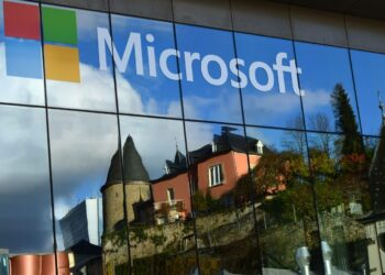 Kansalaisjärjestöjen kampanja pitää veroparatiiseja yhtenä eriarvoisuuden kasvun syynä. Viime päivinä esillä on ollut Luxemburg, josta muun muassa Microsoft saa veroetuja.
