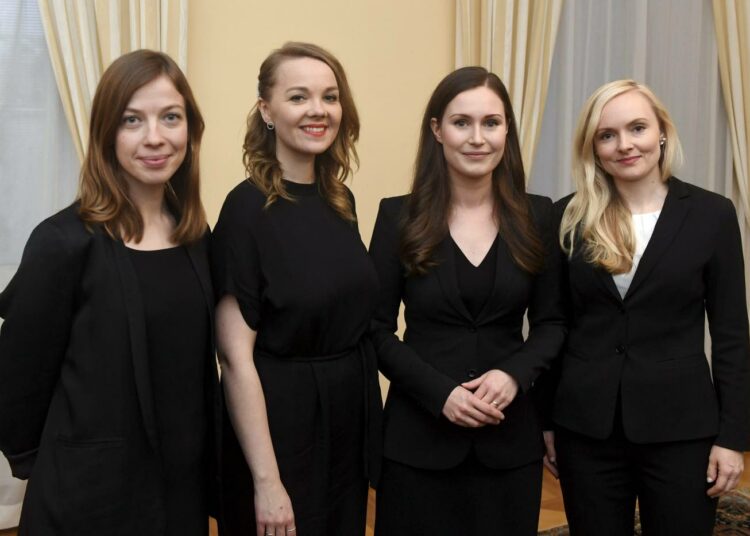 Neljä viidestä uuden hallituksen ministeriryhmien johtajasta: Li Andersson, Katri Kulmuni, Sanna Marin ja Maria Ohisalo.