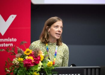 Europarlamentaarikko Li Andersson Vasemmistoliiton puhui eduskuntaryhmän kesäkokouksessa Tampereella.