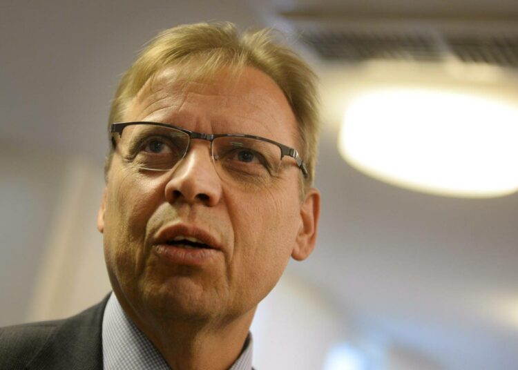 SAK:n puheenjohtaja Lauri Lyly painottaa suomalaista sopimisen mallia.