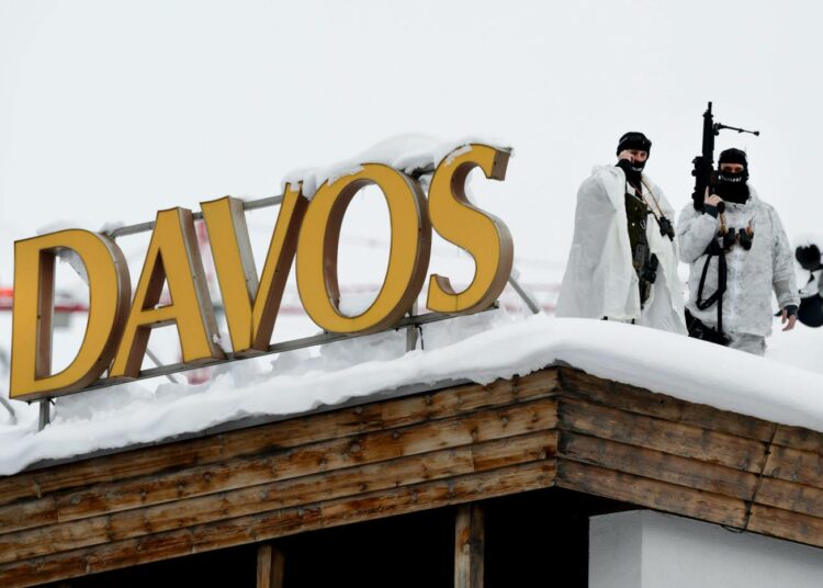 Sveitsin Davosissa vuosittain kokoontuva Maailman talousfoorumi on tarkoin vartioitu ja tiukasti suljettu.