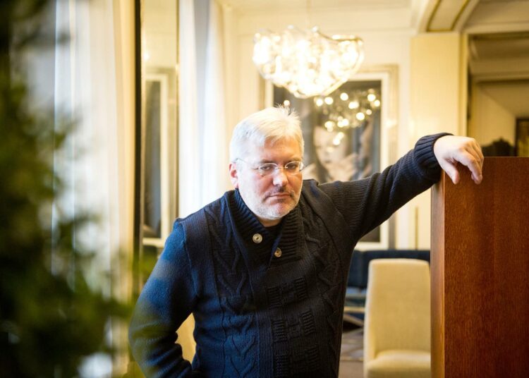 Kuolemalla on iso rooli Jevgeni Vodolazkinin teoksissa. Keskiaikaiselle ihmiselle se oli luonnollista, mutta nykyihminen yrittää eristää kuoleman itsestään ja elämästään.