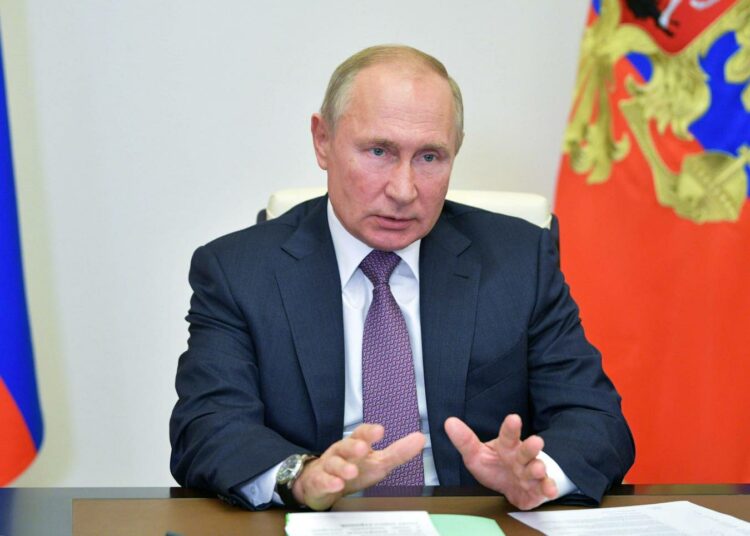 Venäjän presidentti Vladimir Putinin ehdotus yhden vuoden jatkosta Venäjän ja USA:n ydinaseita rajoittavalle Uusi Start -sopimukselle tuli yllättäen sen jälkeen, kun Venäjältä tuli kielteistä viestiä USA:n ehdotuksiin.