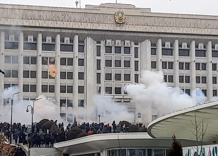Virallisten lukujen mukaan 164 ihmistä sai surmansa viime viikolla Almatyn levottomuuksissa.