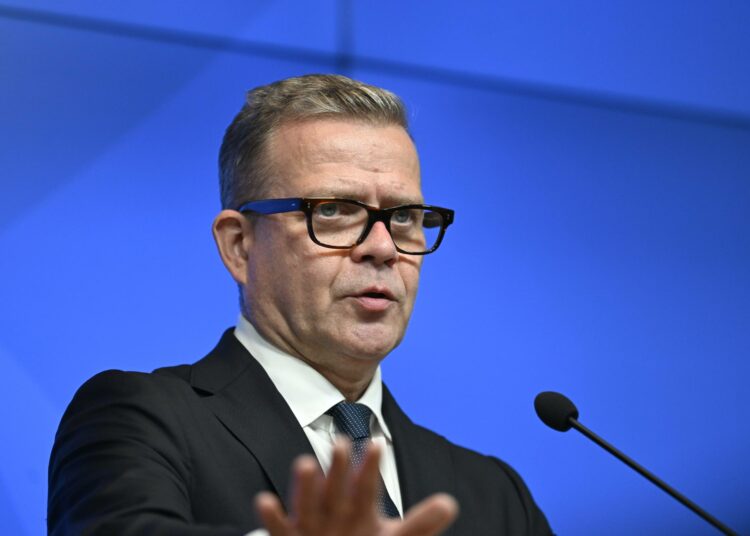Petteri Orpo piti budjettiriihen alkua koskevan tiedotustilaisuuden maanantaina poikkeuksellisesti yksin.