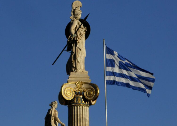 Kreikkaa odottavat kovat ajat aiemmin roska-arvioita tehneiden luottoluokittajien menetettyä uskonsa maan kykyyn selvitä lainoistaan.