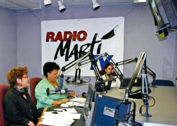 Reaganin kaudella perustettu propagandaradio Radio Marti toimii Floridan Miamissa.