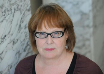 Vasemmistoliiton eduskuntaryhmän puheenjohtaja Annika Lapintie.