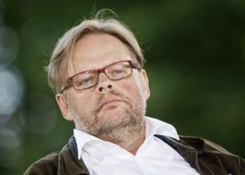Kansanedustaja Juhana Vartiainen (kok.) kannattaa työttömyysturvan leikkaamista.