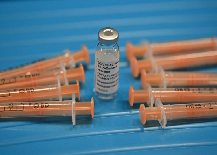Lääkeyhtiö Astra Zeneca sai EU:ltä 336 miljoonaa euroa rokotteisiin, joita se pysty tuottamaan sovitussa määrin.