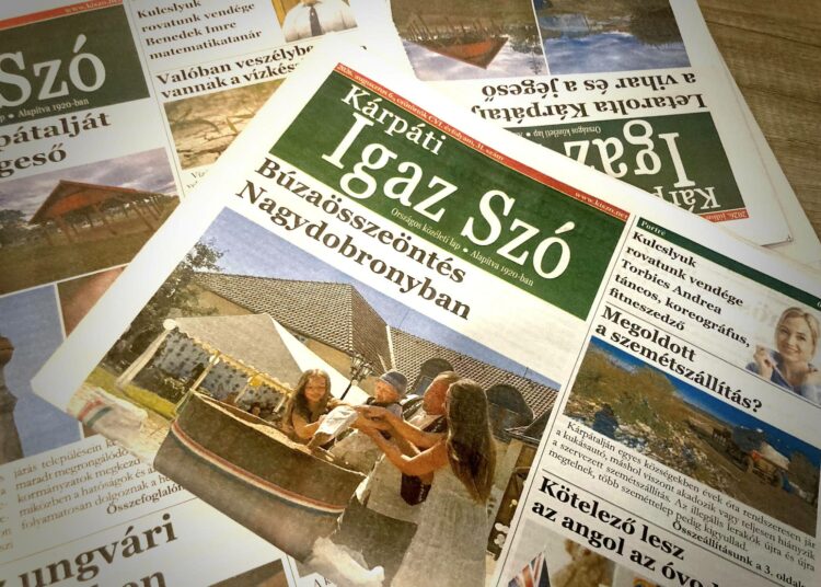 Kárpáti Igaz Szó -lehden numeroita sen toimituksessa Užhorodissa. 106-vuotias lehti on Ukrainan vanhin sanomalehti.