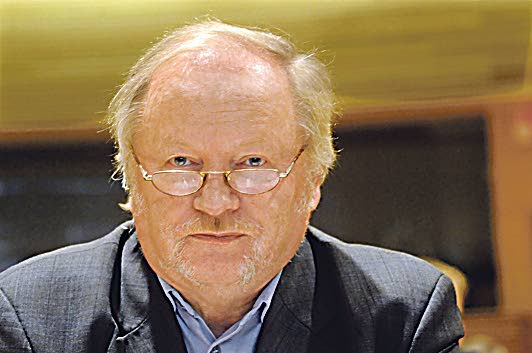 Valtuustoryhmän puheenjohtaja Antti Holopainen