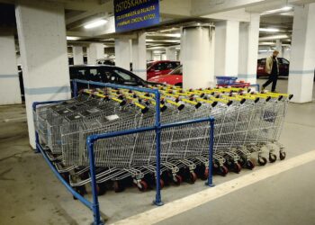 Onko keskustan vaalituilla tekemistä kaupan aukiolon vapauttamisen kanssa?