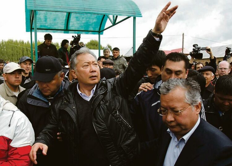 Kirgisian presidentti Kurmanbek Bakijev lensi viime viikolla pakoon kotiseudulleen maan eteläosaan.