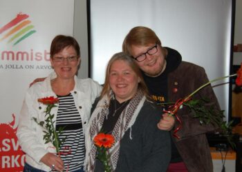 Keski-Suomen Vasemmistoliiton uudistuneen puheenjohtajiston muodostavat Marja Leena Makkonen, Sirpa Martins ja Johannes Kuhmonen.