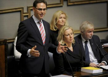 Sekä pääministeri Jyrki Katainen että valtiovarainministeri Jutta Urpilainen torjuvat eurobondit.