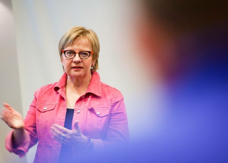 Äänestäjien liikkuvuus lisääntyy vaali vaalilta, sanoo vasemmistoliiton puoluesihteeri Sirpa Puhakka.