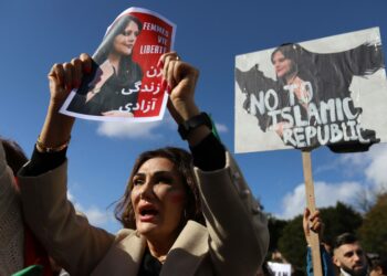 Iranin vastaisia protesteja on järjestetty eri puolilla maailmaa. Kuva mielenosoituksesta Brysselistä.