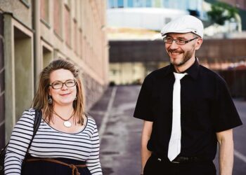 Alina Mänttäri-Buttler ja Marko Gylén uskovat vasemmistolaisen kulttuuritoiminnan ja yhteiskunnallisen taiteen olevan taas nousussa.