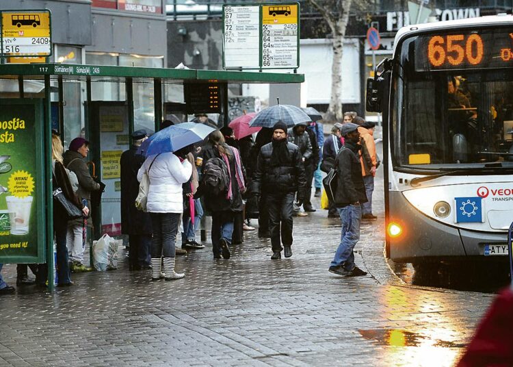 Kirjoittajan mukaan vasemmistoliitto on joukkoliikenteeseen myönteisesti suhtautuva puolue, mutta ei välttämättä joukkoliikennettä kehittävä puolue. Kuva Helsingin Sörnäisistä.